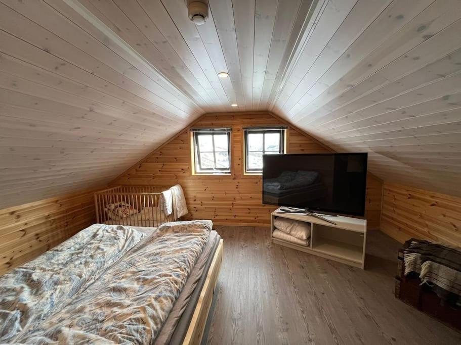 Cabin In Beautiful Surroundings At Harpefossen Nordfjordeid Esterno foto