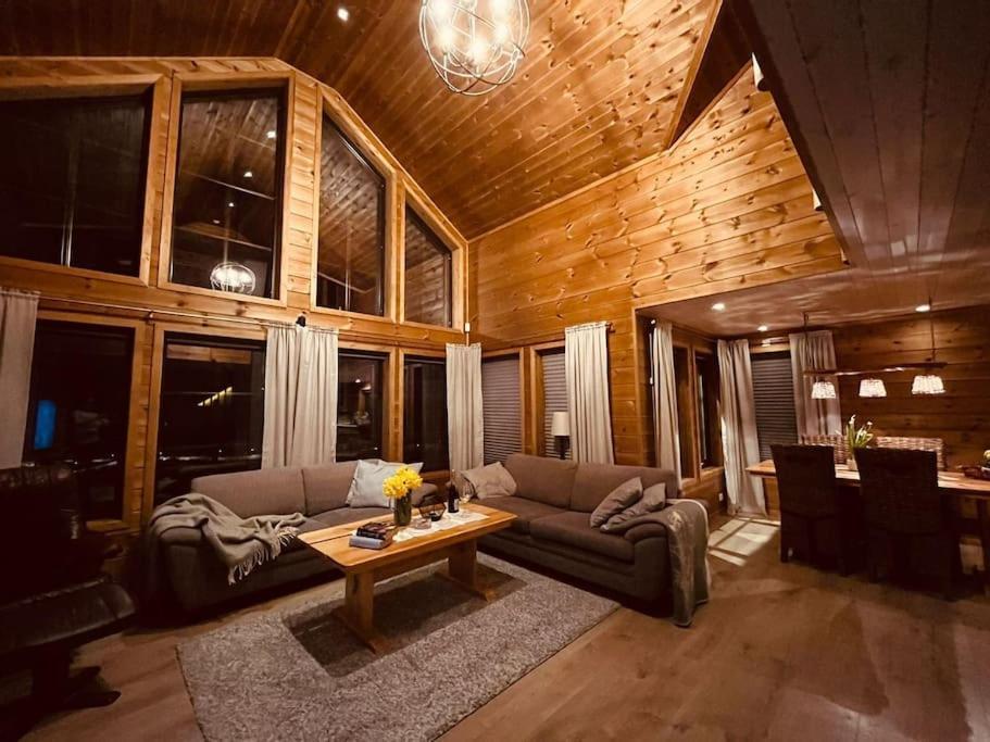 Cabin In Beautiful Surroundings At Harpefossen Nordfjordeid Esterno foto