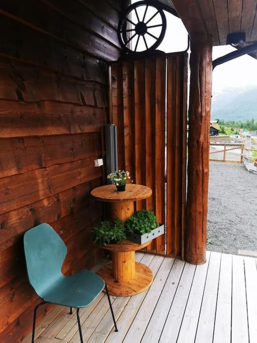 Cabin In Beautiful Surroundings At Harpefossen Nordfjordeid Esterno foto